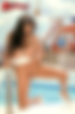 scoreland.com & xlgirls.com & bigboobbundle.com - 2014-10/_bigboobbundle.com/Ahoy, Angelique/BustyAngelique16.jpg