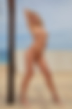 photodromm.com - 2014-01 - 2014-03/photodromm.com - 2014-02/alisa - rooftop blonde/29l.jpg