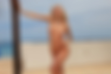 photodromm.com - 2014-01 - 2014-03/photodromm.com - 2014-02/alisa - rooftop blonde/31l.jpg