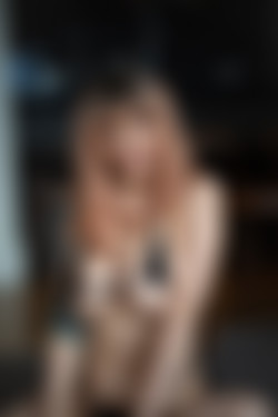 [OnlyFans.com] JanuaryEmbersXO - SiteRip/Photos/1103907332.jpg