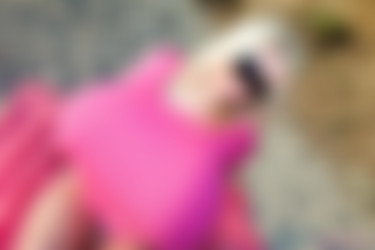 beshine picture sets/2010/2010.05.22 - Big Tits Entertainer Beshine At The Beach(1)/2010.05.22 - Big Tits Entertainer Beshine At The Beach/0013.jpg