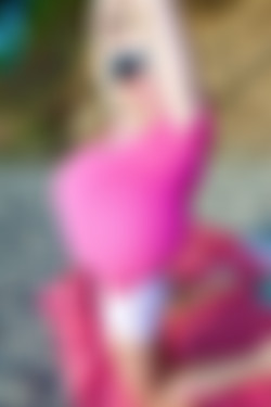 beshine picture sets/2010/2010.05.22 - Big Tits Entertainer Beshine At The Beach(1)/2010.05.22 - Big Tits Entertainer Beshine At The Beach/0019.jpg