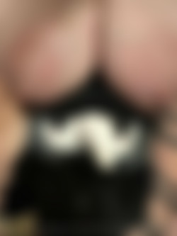 [OnlyFans.com] YourBigTiddiedLamb - SiteRip 8.1.2023/Photos/2635328402.jpg