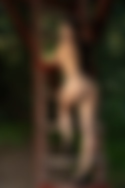 2022phdee/2022-02/[photodromm] 2022-02-22 Megan - On The Green Way II (x46, 3000 px)/On The Green Way II (15).jpg