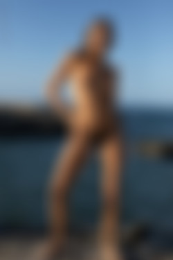 [photodromm.com] 2021-01/[photodromm.com] - 2021.01.20 - Clover - Across the Bridge (x50) 2000x3000/18l.jpg