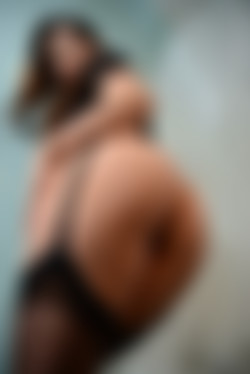 TigerrJuggs.com/Galleries/Big Dick Loo/pic130822_013.jpg
