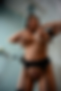 TigerrJuggs.com/Galleries/Big Dick Loo/pic130822_016.jpg