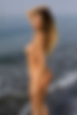 [photodromm.com] 2017-11/[photodromm.com] - 2017.11.12 - Claudia - The Shoreline II (x50) 2000x3000/35l.jpg