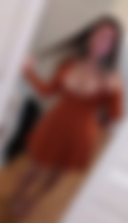 nicling/pics/20191223-110032930-I_got_a_new_dress._Help_me_break_it_in.jpg
