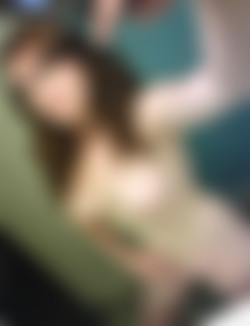 Amateur Girls with Glasses/1KrPdKg.jpg
