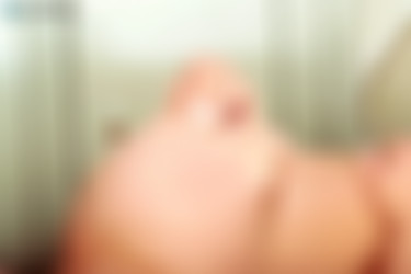 Scoreland.com SiteRip - Part #1/00189-October 2003 Voluptuous-Annie Swanson/1600/Annie28.jpg