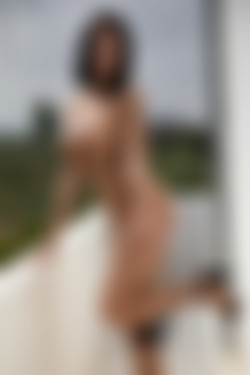 2022phdee/2021-11/[photodromm] 2021-11-08 Claire - One World (x46, 3000 px)/One World (24).jpg
