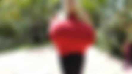 Beshine/2011.04.28 - Heavy Round Fake Melons In A Red Top.720p.HEVC.mp4