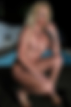 [photodromm.com] 2018-09/[photodromm.com] - 2018.09.16 - Stevie - Pool Party (x46) 2000x3000/27l.jpg