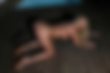 [photodromm.com] 2018-09/[photodromm.com] - 2018.09.16 - Stevie - Pool Party (x46) 2000x3000/33l.jpg