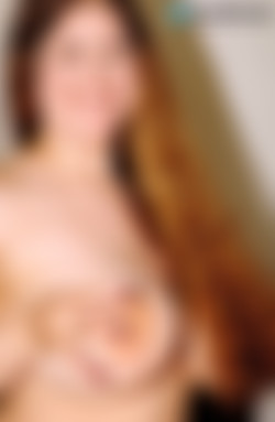 Scoreland.com SiteRip - Part #2/2008.05.05-British Boob Royalty-Denise Davies/1600/DeniseDavies21.jpg