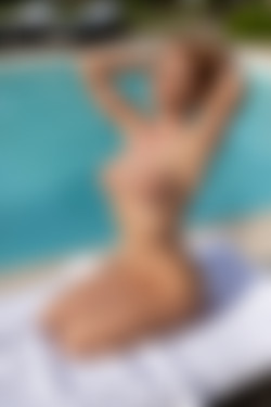 [photodromm.com] 2021-01/[photodromm.com] - 2021.01.16 - Brooke - Almost Blue II (x46) 2000x3000/26l.jpg